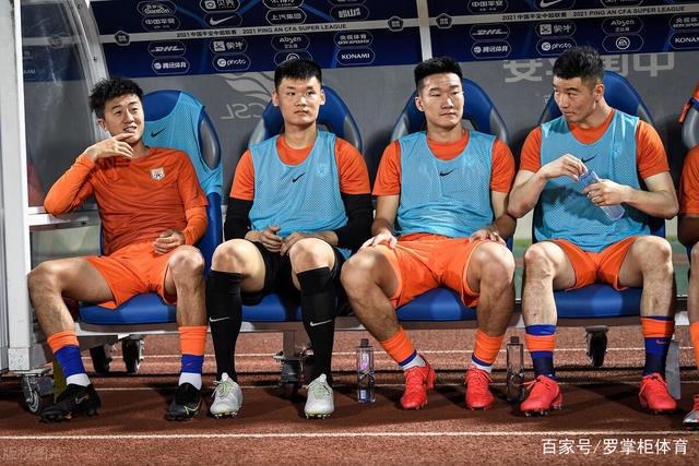 库里连中4记关键三分 美国男篮力克法国夺金牌