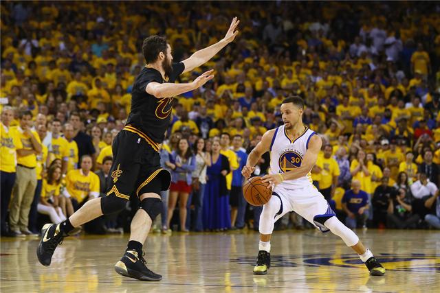 琼斯33+19+9新疆胜北控 王岚嵚28分同曦胜深圳